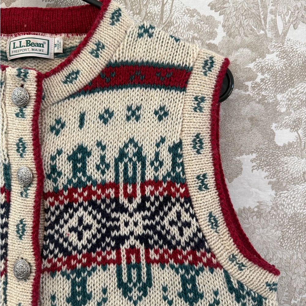 Vintage L.L. Bean Fair Isle Knit Vest - Picture 3 of 10